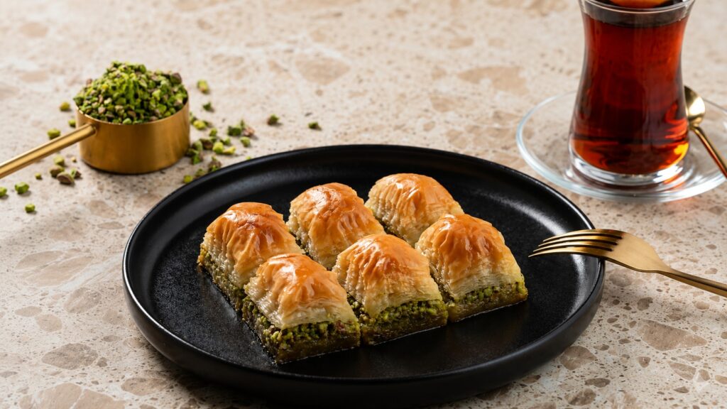 Antep fıstıklı klasik baklava