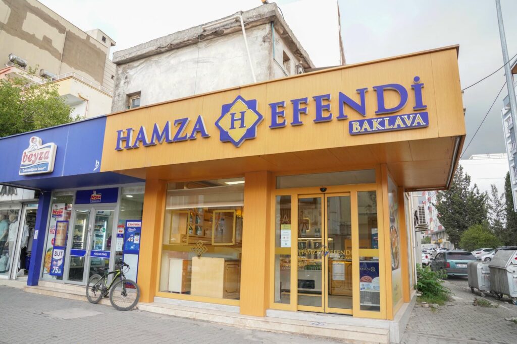Hamza Efendi - Payas (Fahrettin Altay Cd.) subesi