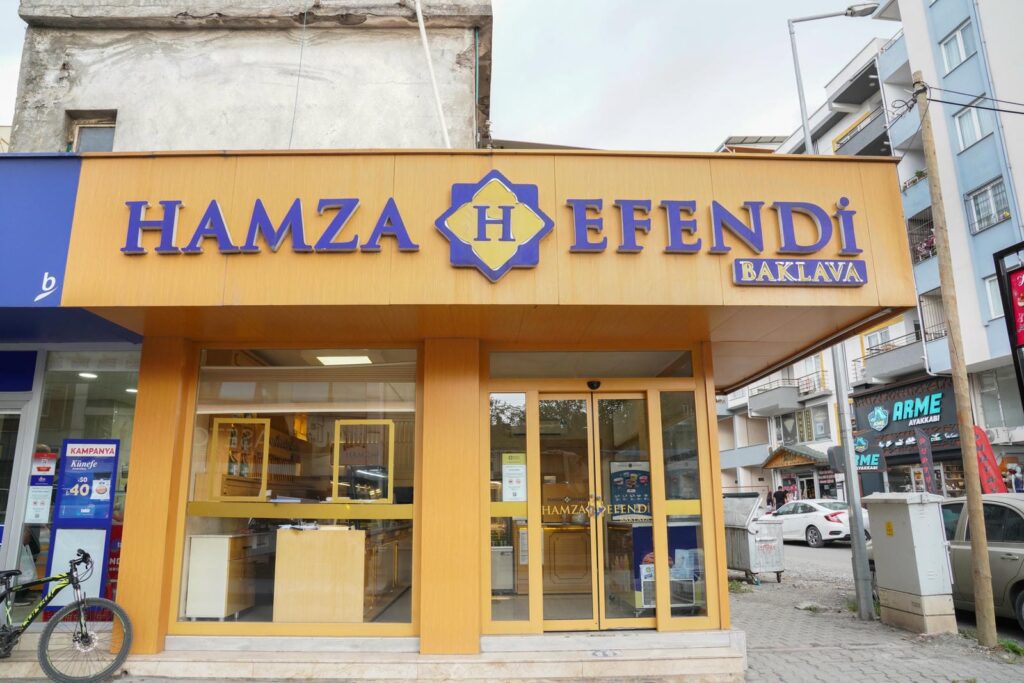 Hamza Efendi - Payas (Fahrettin Altay Cd.) subesi